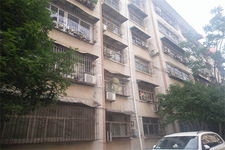 城区通川区军分区第一干休所4室2厅2卫